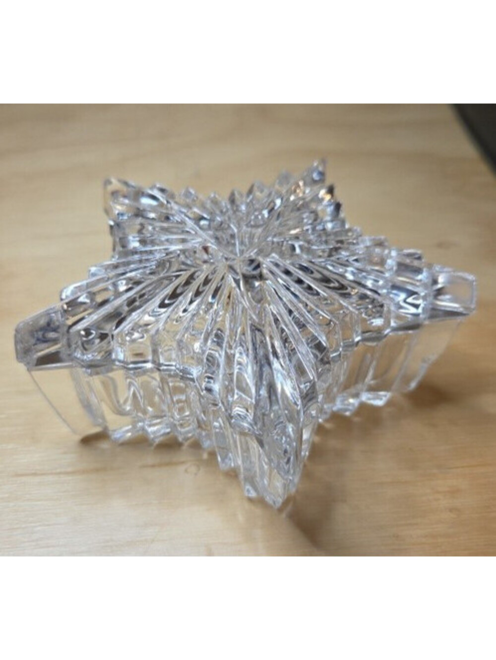 Vintage!! F. X. Nachtmann Bleikristallwerke GmbH Crystal Star shaped box and lid